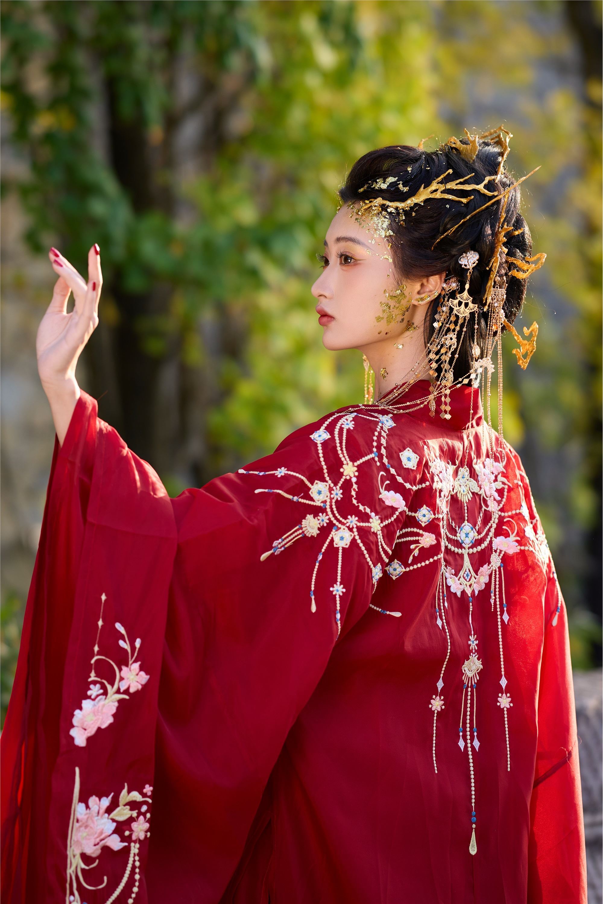 YITUYU艺图语 2025.01.24 镜妖 陈年小九